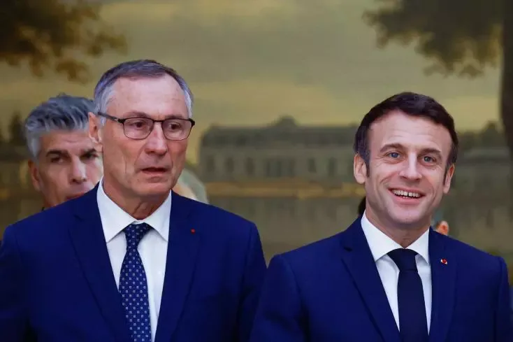 « Françafrique » : Bockel, l’homme de Macron qui murmure à l’oreille des chefs d’État africains chez Ouattara