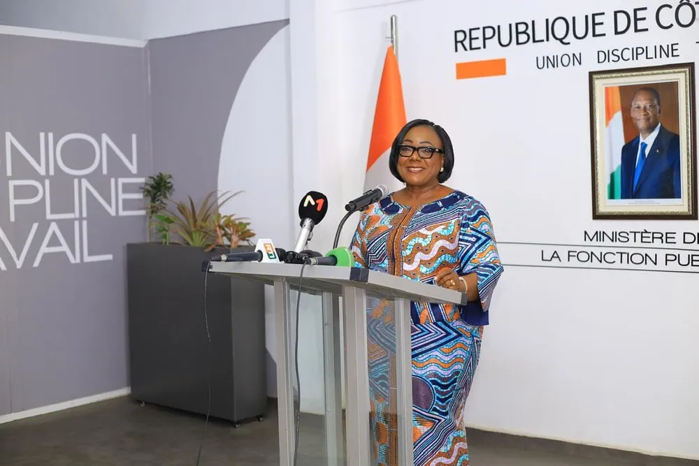 Anne Désirée Ouloto, ministre d'État, ministre de la Fonction publique, lors du lancement des concours 2024, le 24 avril 2024