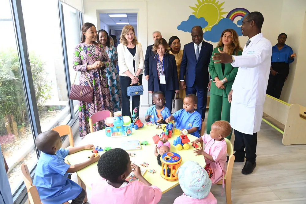 Laura Mattarella, fille de Sergio Matterella, Président de l'Italie, visite l'Hôpital Mère-Enfant Dominique Ouattara de Binge