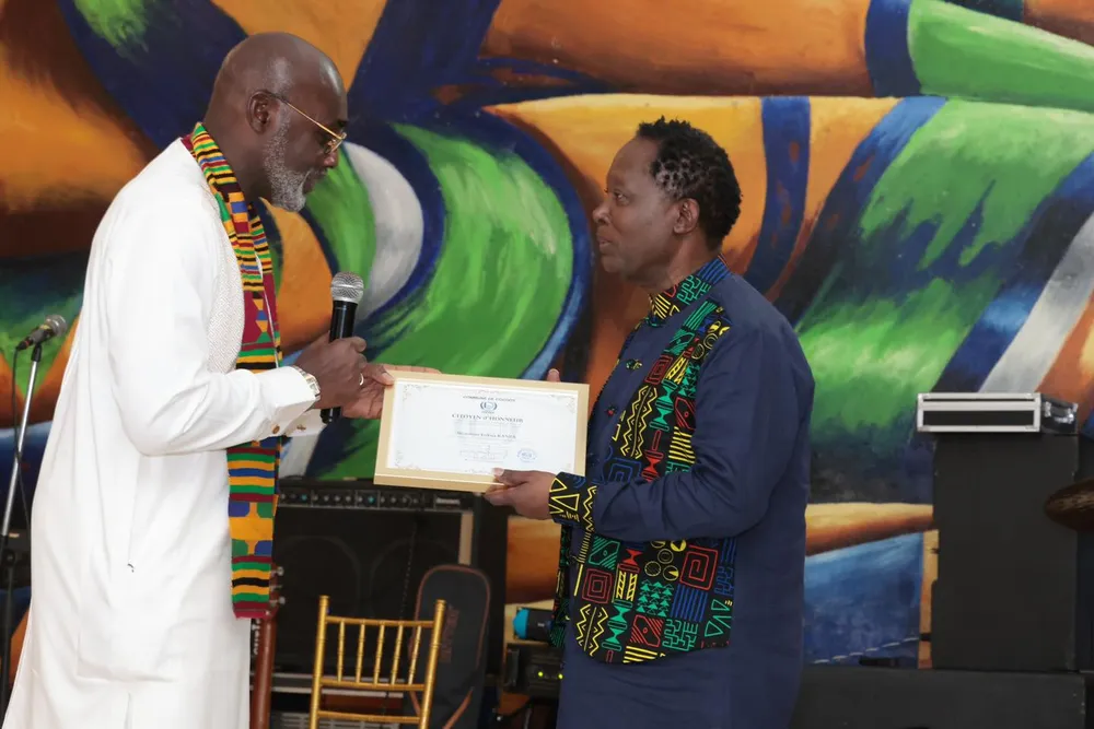Lokua Kanza élevé au rang de citoyen d'honneur de Cocody, Côte d'Ivoire le 20 avril 2024