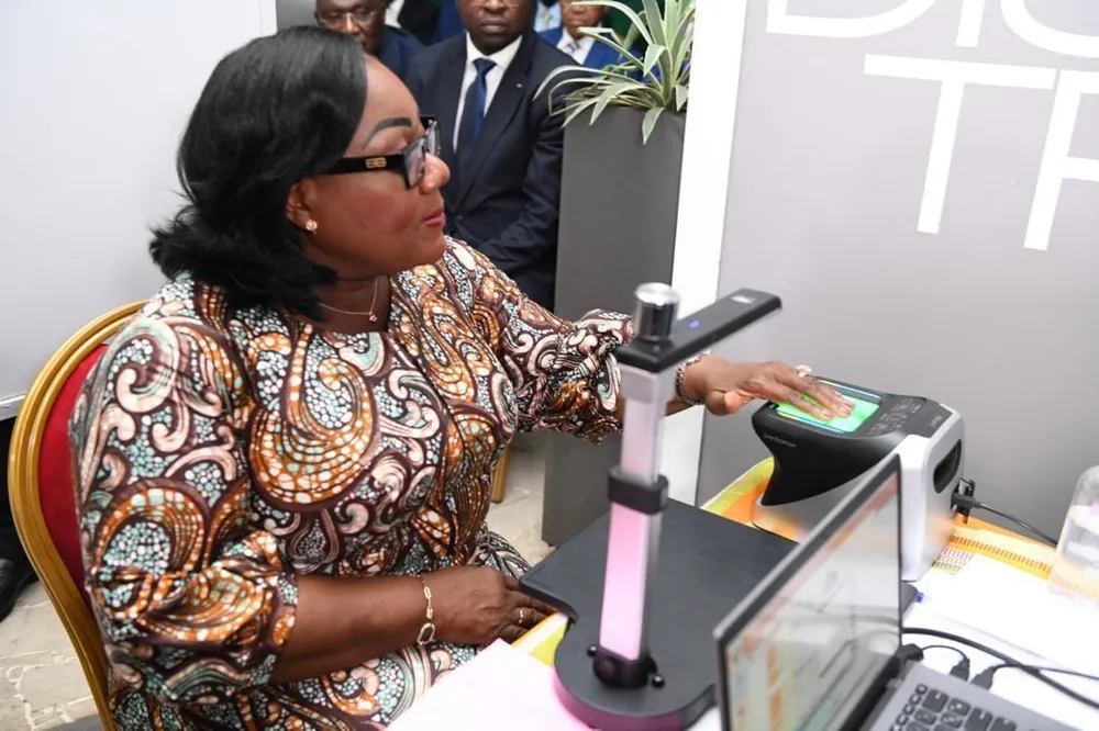 Anne Ouloto lors du lancement du recensement biométrique des fonctionnaires ivoiriens le 28 mai 2024
