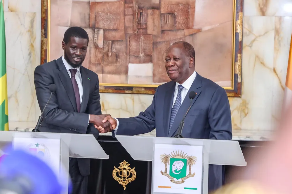 Bassirou Diomaye Faye et le président Ouattara lors de sa visite à Abidjan le 7 mai 2024