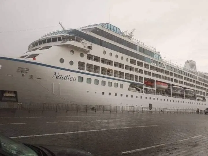 Le Seven Seas Nautica