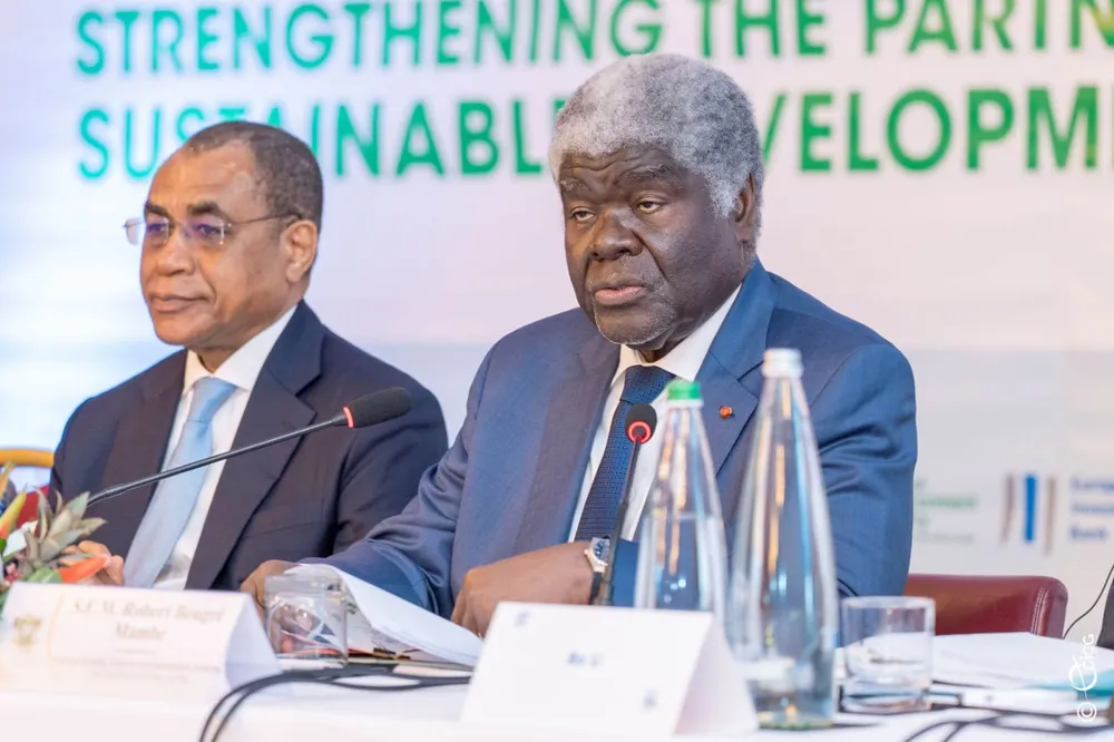 Beugré Mambé lors d'une table ronde organisée à Abidjan pour la lutte contre le changement climatique en Côte d'Ivoire le 5 j