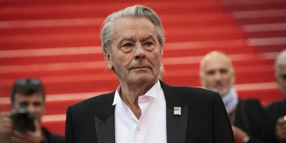 Décès d'Alain Delon : Le cinéma français en deuil