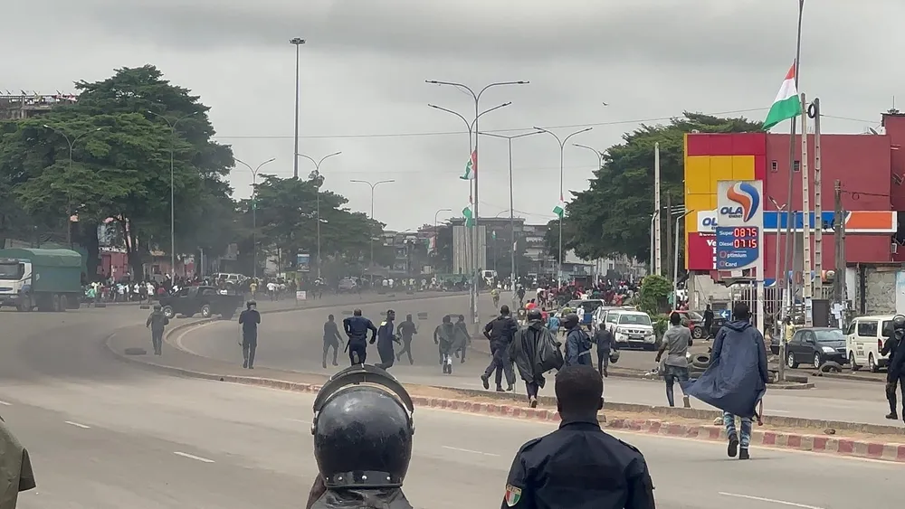 Opération de fermeture de la casse d'Anador à Abobo