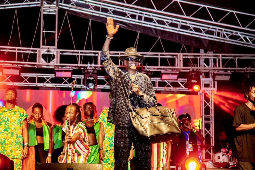 Debordo Leekunfa au Palais de la Culture d'Abidjan