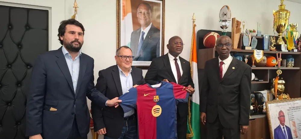 Abidjan accueille les légendes du FC Barcelone