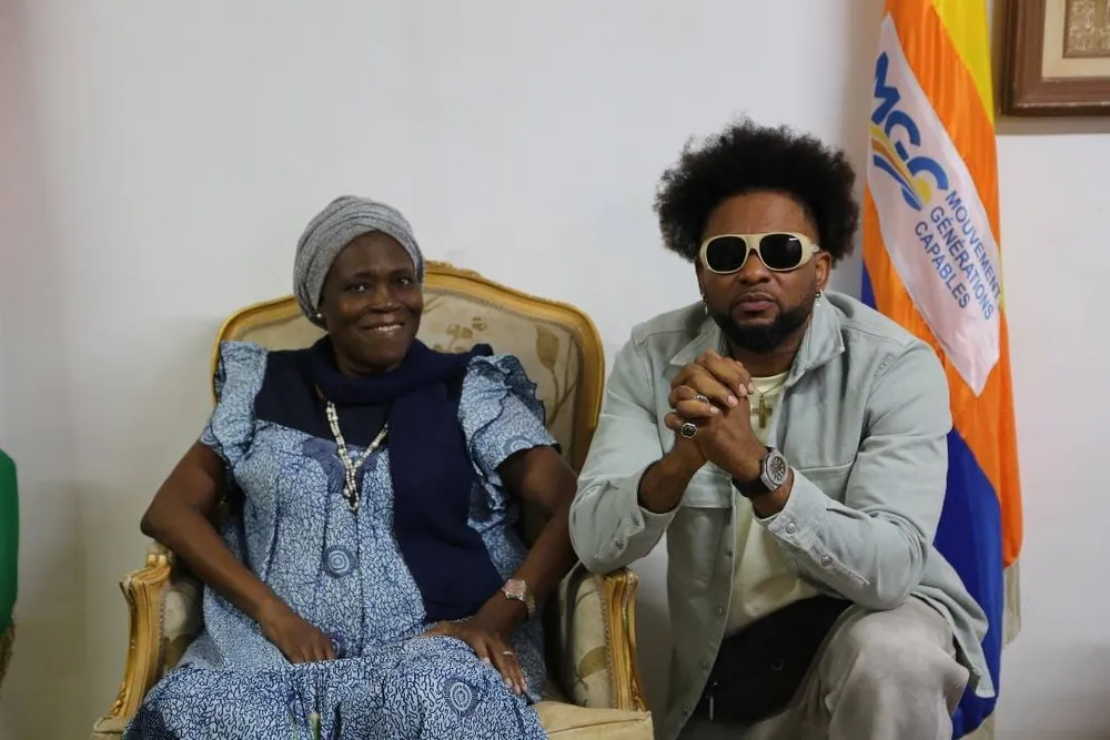 DJ Lewis présente son projet à Simone Gbagbo