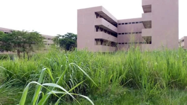 Le lycée scientifique de Yamoussoukro fait peau neuve