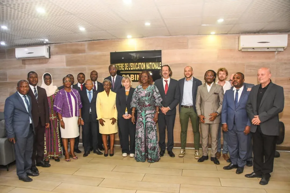 La Côte d’Ivoire reçoit 10 milliards de francs CFA de l’Italie pour renforcer l’éducation