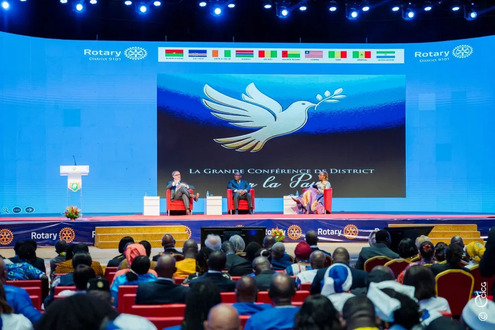 Téné Birahima Ouattara prône la paix à la conférence du Rotary 2026 à Abidjan