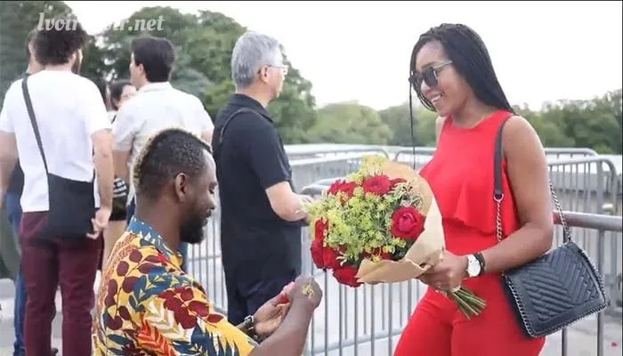 Demande de mariage de Kedjevara : Qui est l’heureuse élue au pied de la tour Eiffel ? image de l'article