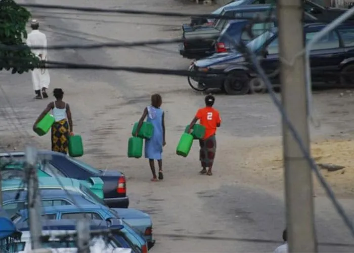 Coupures d’eau dans plusieurs quartiers d’Abidjan : le ministre Laurent Tchagba appelle au calme image de l'article