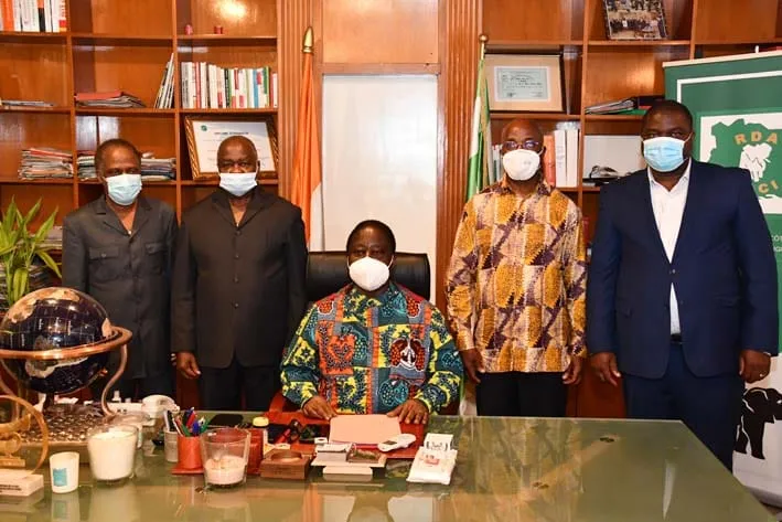 Hubert Oulaye et Dano Djédjé chez Bédié avant le retour de Gbagbo image de l'article