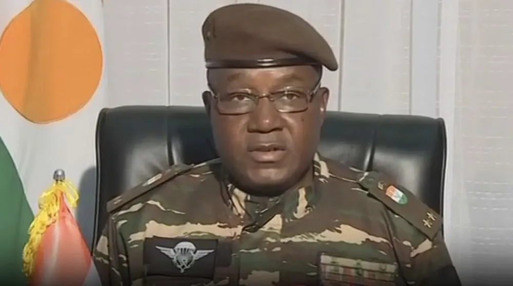 Niger : le président Tiani retire la nationalité à 9 proches de Mohamed Bazoum image de l'article