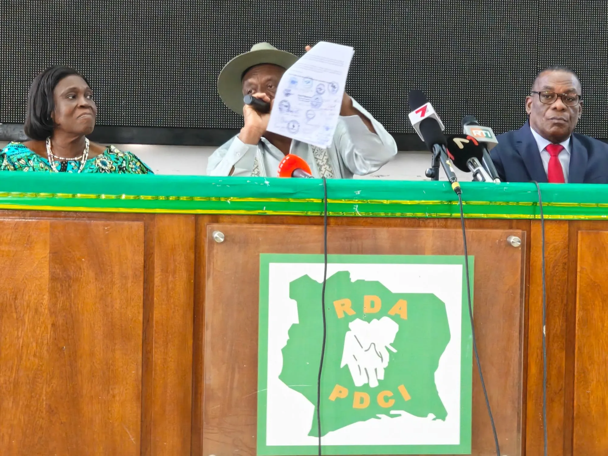 Nouvel organe électoral : l'opposition ivoirienne exige un dialogue national