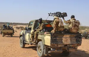 Mali : l'armée frappe deux bases terroristes à Dioura et Ségou