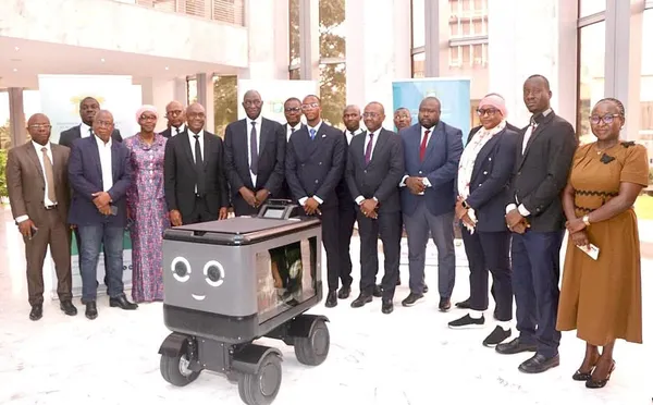 Robot KAYOD : Djibril Ouattara reçoit la startup ivoirienne