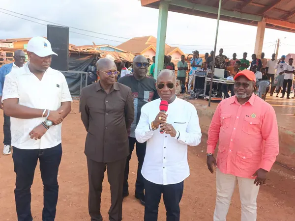 Ébilassokro : le député Léon Kacou Adom en tournée de remerciements après les législatives 2025