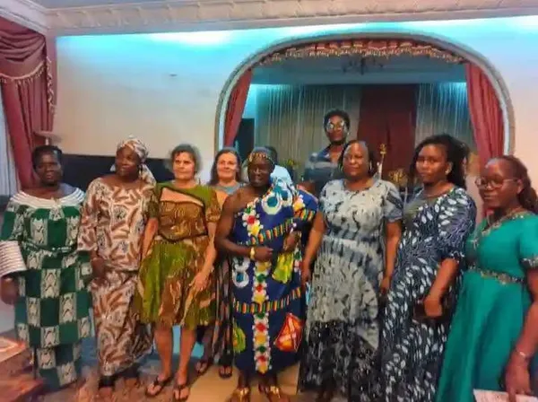 Niablé : une délégation du Bénin et de la France chez Nanan Kouakou Kouao Le Patient III