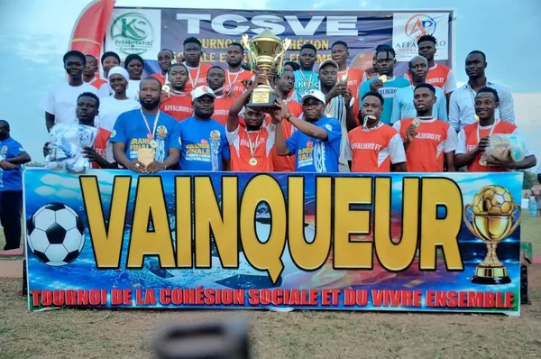 Tournoi de la Cohésion à Niablé : Afalikro FC remporte le trophée N'Guessan Koffi