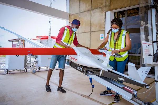 Zipline, la Côte d'Ivoire déploie la livraison médicale par drones