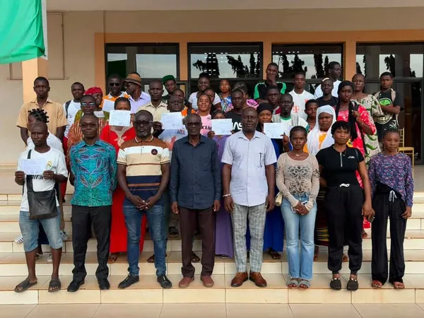 Rentrée scolaire 2026-2027 à Abengourou : 250 élèves reçoivent 50 000 FCFA de la mairie