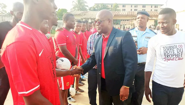 Ouattara Dramane a procédé au lancement du tournoi de foot portant son nom