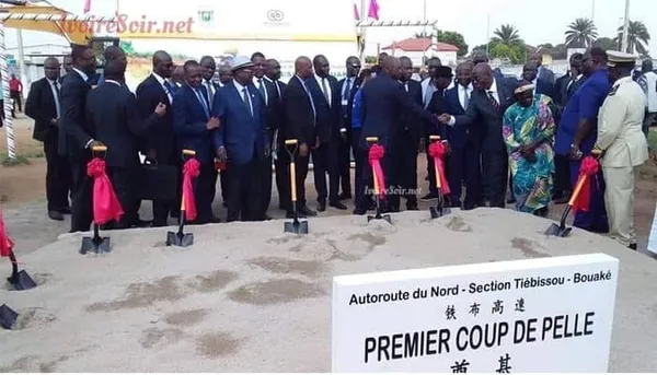 Céremonie de lancement de l'autoroute Tiébissou-Bouaké