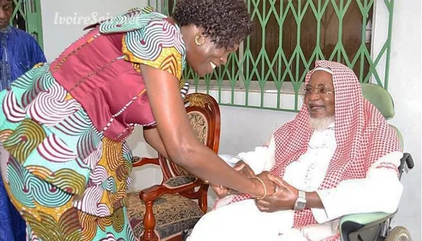 Marginalisé et affaibli par la maladie : L’imam Idriss Koudouss reçoit la visite de Simone Gbagbo