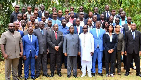 Bédié et les anciens de la FESCI