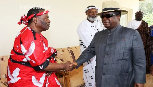 Bédié depuis Yakro : « Dès maintenant, huez les émissaires de Ouattara qui propagent le mensonge ! »