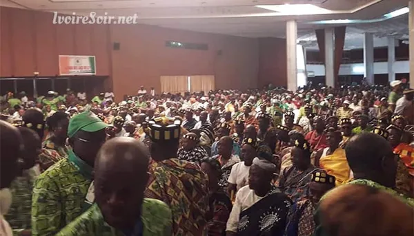 Bédié aux chefs Akouè et Nananfouè de Yamoussoukro : « Il n’y a plus d’Allah Gnissan »