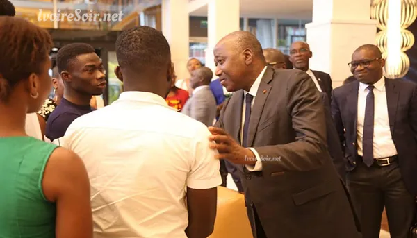 CEO forum à Kigali, Amadou Gon Coulibaly en compagnie des étudiants ivoiriens au Rwanda
