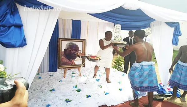Gbagbo parle aux funérailles de Dadié : « Je tiens fermement le flambeau que tu m’as donné »