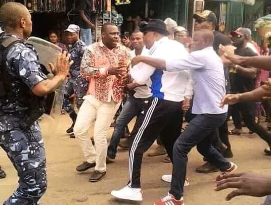 Boni Yayi et Nicéphore Soglo gazés par la police à Cotonou