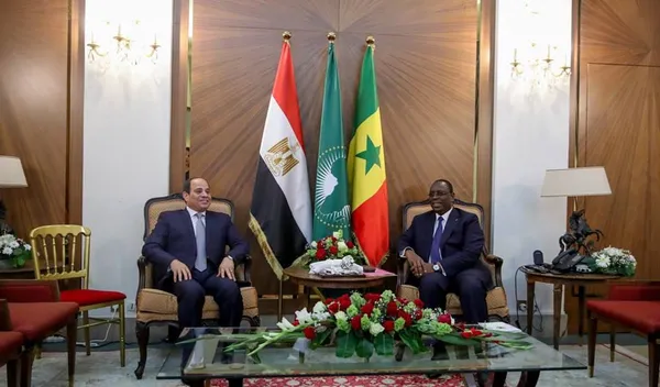 Fattah Al-Sissi à Dakar, les combats à Tripoli, Abdel-Rahman prête serment au Soudan : les trois évènements à la Une de l’actualité africaine du 13 avril 2019