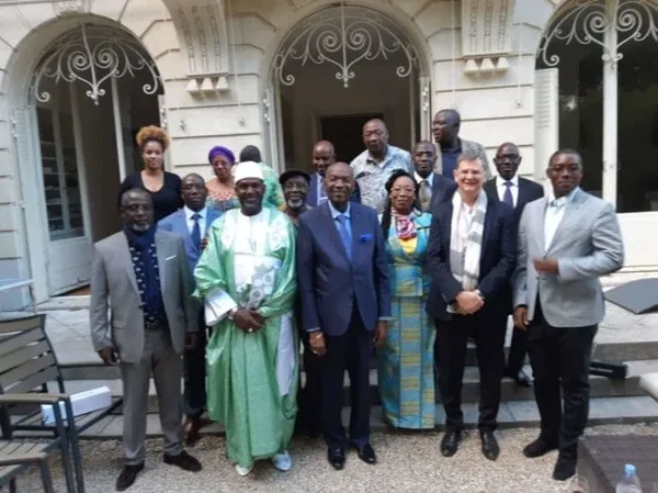 Paris: Remise officielle de l’agrément de la mutuelle des familles des diasporas ivoiriennes – MFDI