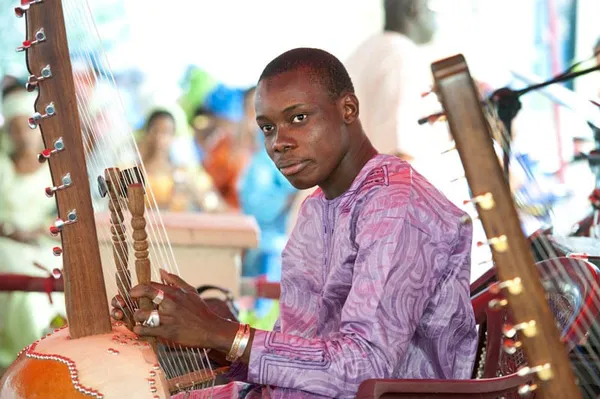 Affaire Sidiki Diabaté : Universal Music Africa suspend sa collaboration avec l’artiste