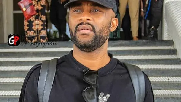 Stars aux funérailles d’Arafat: Arrivée de Fally Ipupa à Abidjan