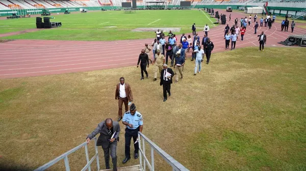 Obsèques Arafat: Vincent Toh Bi inspecte le stade FHB avant le 30 août