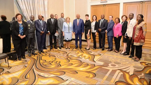 Côte d’Ivoire: que fait la douane américaine chez Dominique Ouattara ?