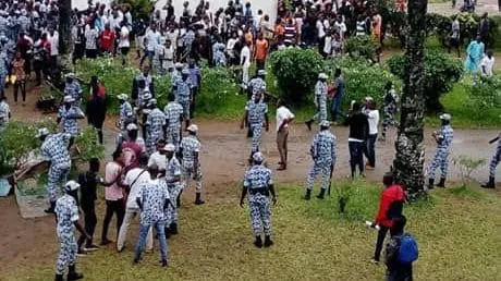 Côte d’Ivoire: les Forces spéciales reviennent à la charge et s’attaquent aux policiers