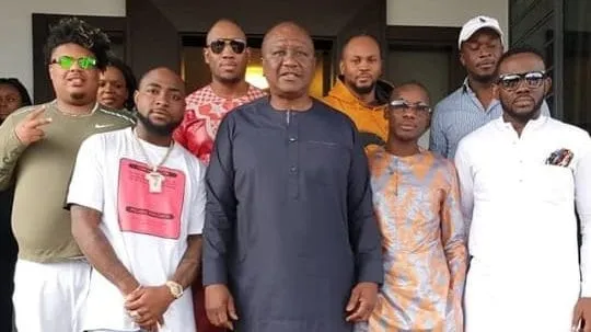 DJ Arafat enterré, Davido, Naza, Koffi Olomidé, Fally Ipupa, Dadju, Mokobé… chez Hamed Bakayoko