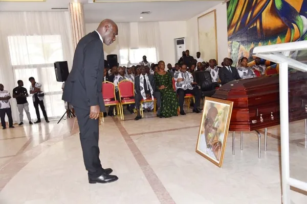 PHOTOS – Cocody a fait ses derniers adieux à Mel Eg Théodore