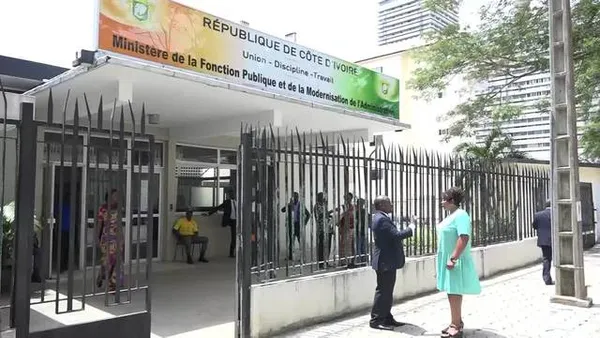 Côte d’Ivoire: des fonctionnaires démissionnent de la Fonction publique