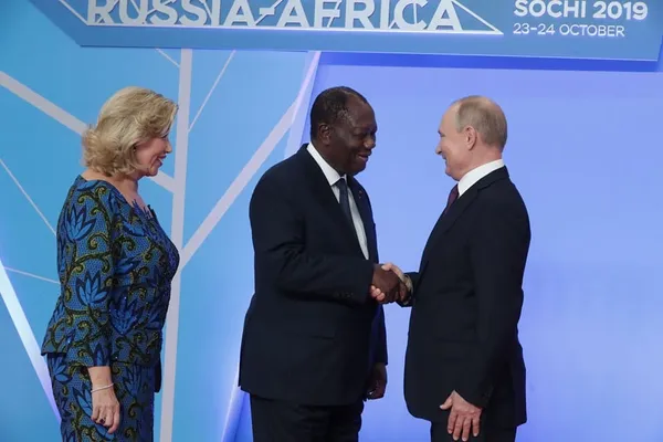 Vladimir Poutine félicite Ouattara pour sa réélection