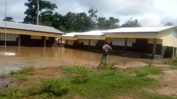 Inondations à Alépé: les écoles primaires et secondaires fermées