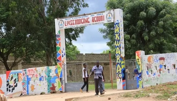 Frais COGES à Béoumi : les autorités appellent les élèves du lycée moderne à l’apaisement